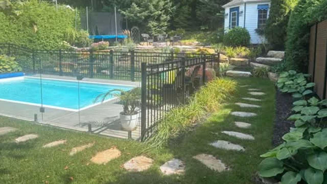 amenagement-rocailles-picine
